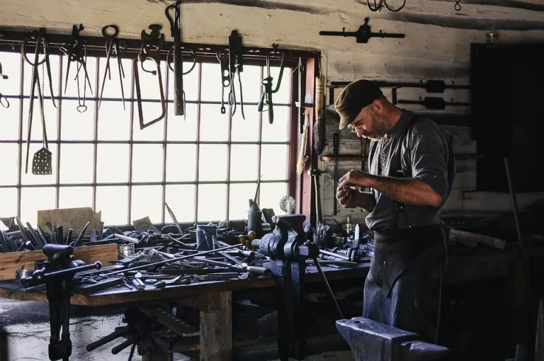 Handwerker im Traum – Bedeutung und Erklärung