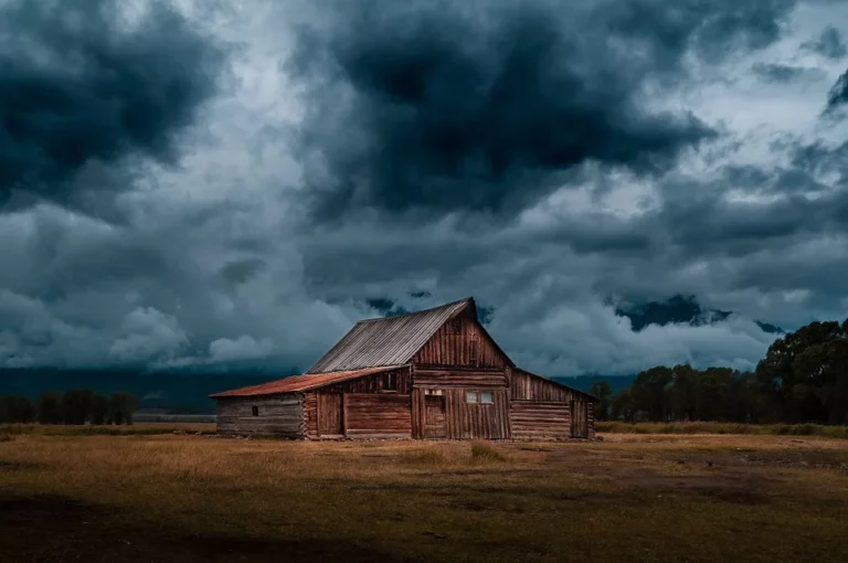 Träume über Sturm – Bedeutung und Symbolik