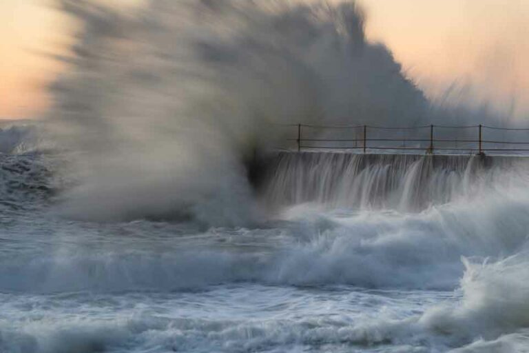 Tsunami im Traum [detaillierte Bedeutung]