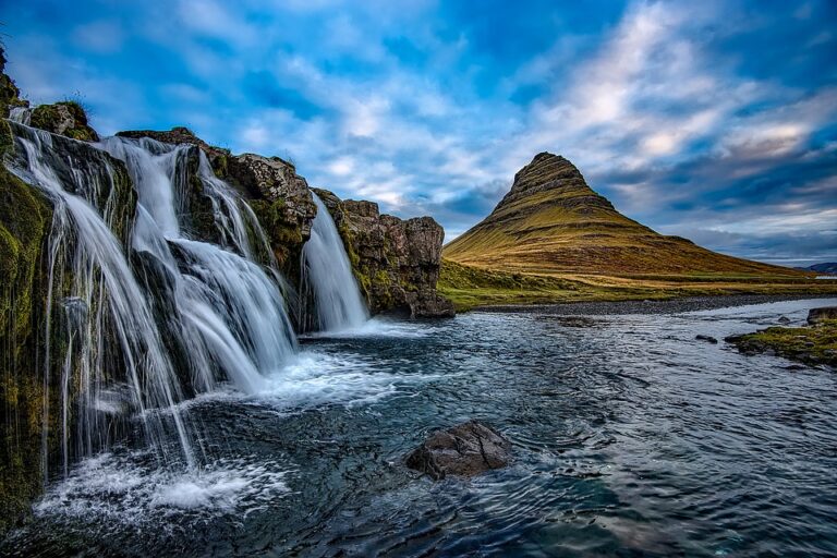 Träume von Wasserfällen – Bedeutung und Symbolik