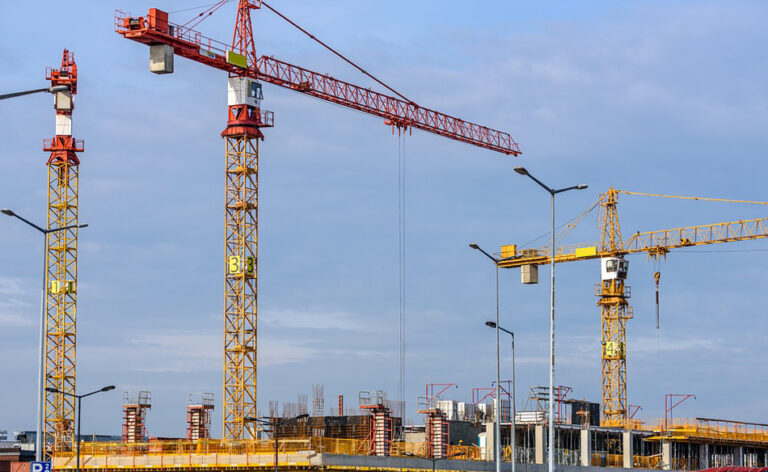 Was bedeutet es, von etwas zu bauen zu träumen?